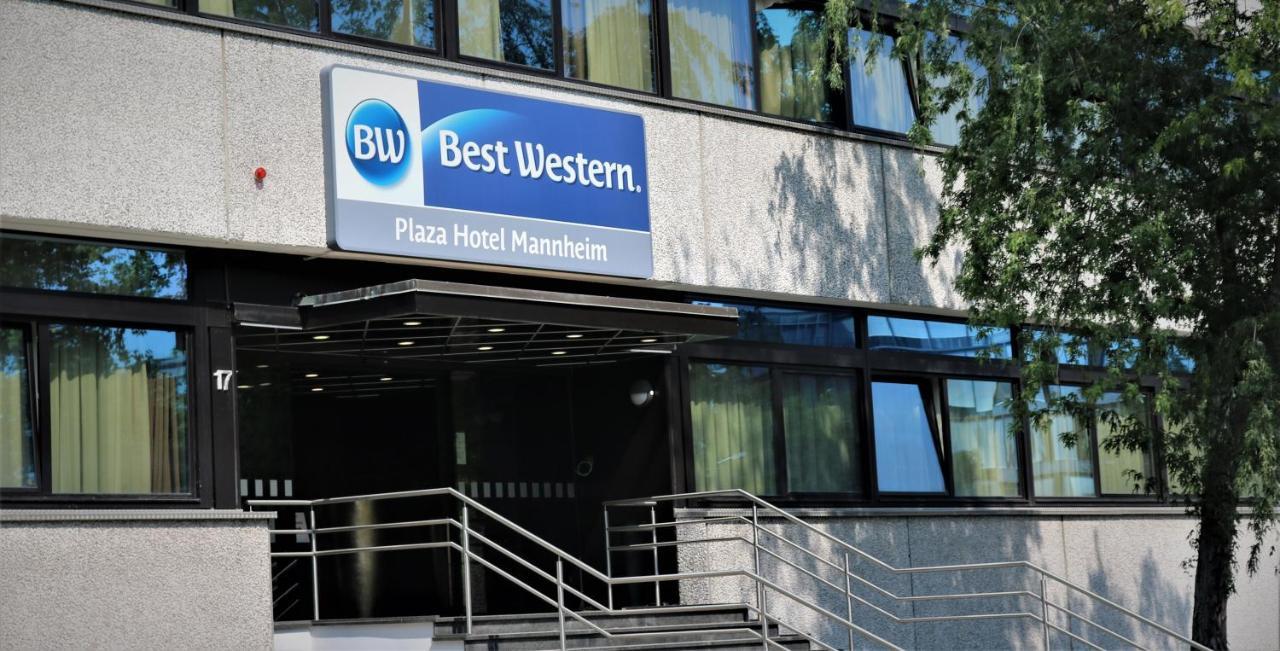 Hotel Western Plaza 4*