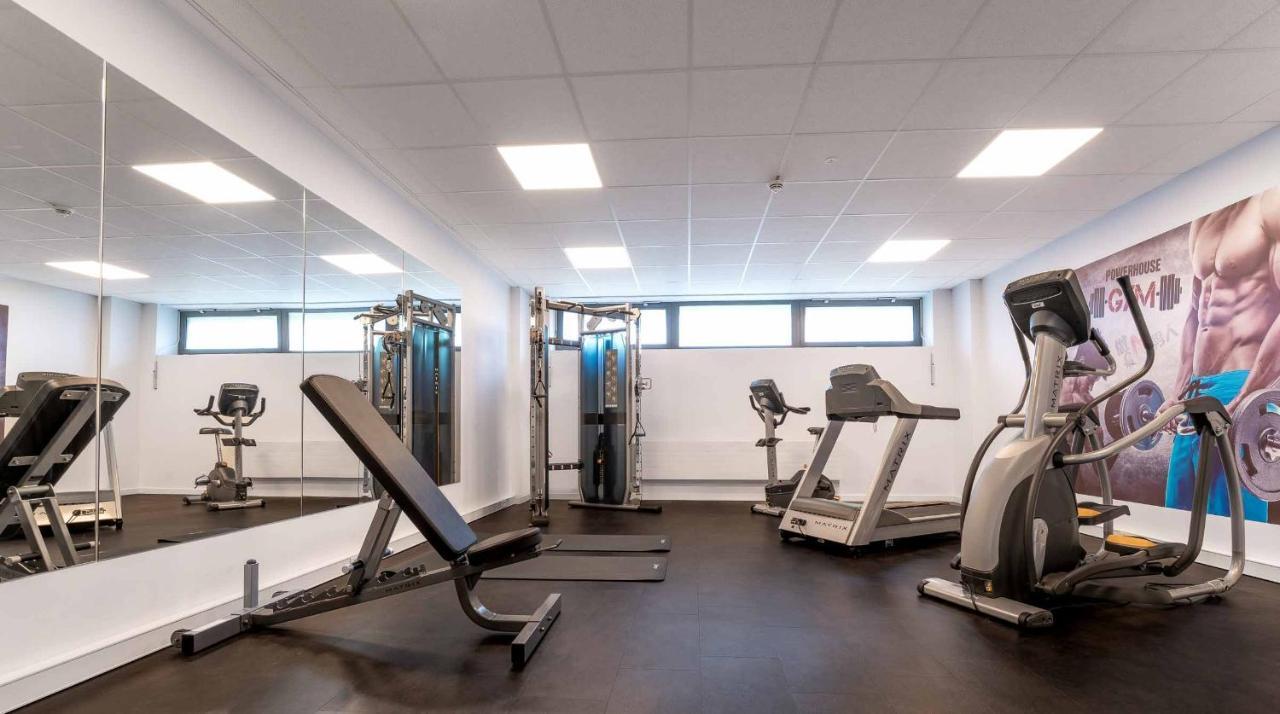 Hotel Western Plaza 4*